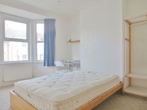 Photo 16- click for photo gallery